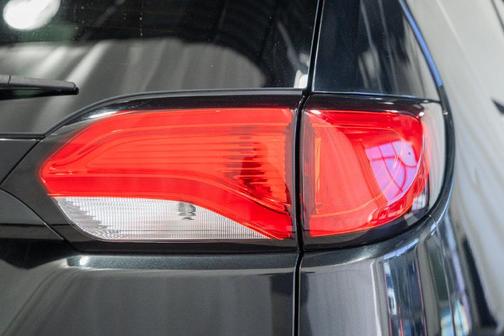 Brilliant Black Crystal Pearlcoat 2019 Chrysler Pacifica Hybrid Limited