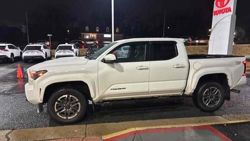 2024 Toyota Tacoma TRD Sport