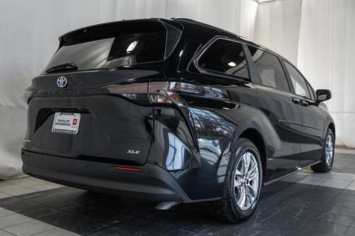 2025 Toyota Sienna XLE