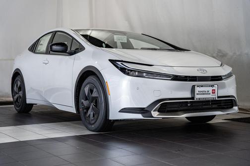 Wind Chill Prl 2026 Toyota Prius Plug-In Hybrid SE