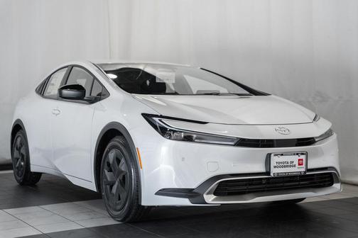 2026 Toyota Prius Plug-In Hybrid SE