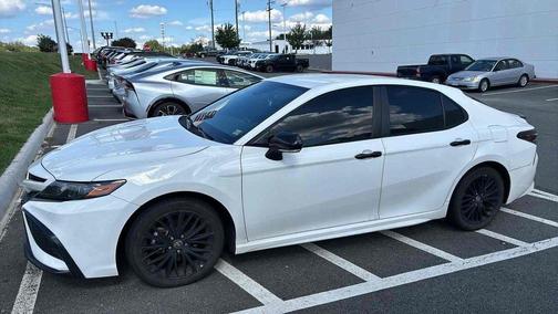 2022 Toyota Camry SE