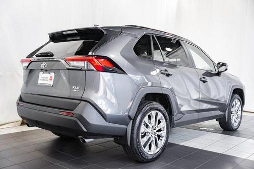 2022 Toyota RAV4 XLE Premium