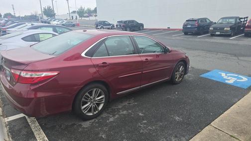 2016 Toyota Camry SE