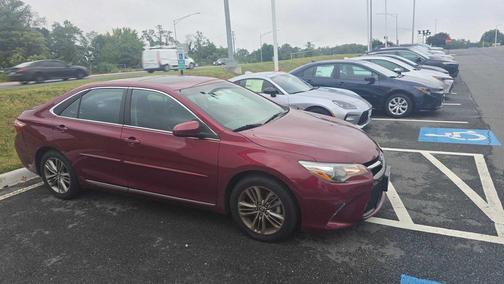 2016 Toyota Camry SE