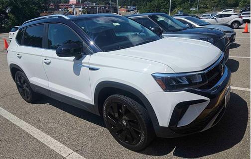2024 Volkswagen Taos 1.5T SE