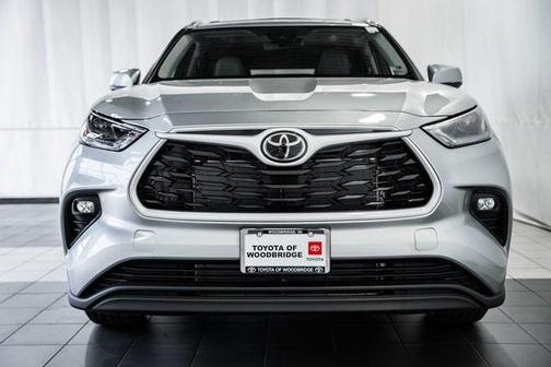 2025 Toyota Highlander XLE