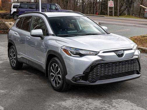 2024 Toyota Corolla Hybrid SE