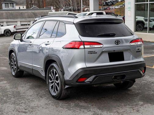 2024 Toyota Corolla Hybrid SE