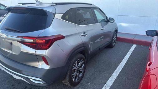 2022 Kia Seltos EX