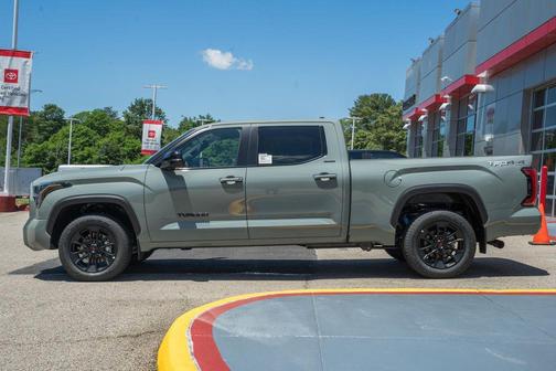 Lunar 2026 Toyota Tundra Limited