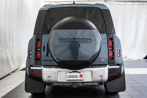 Tasman Blue Metallic 2020 Land Rover Defender 110 HSE