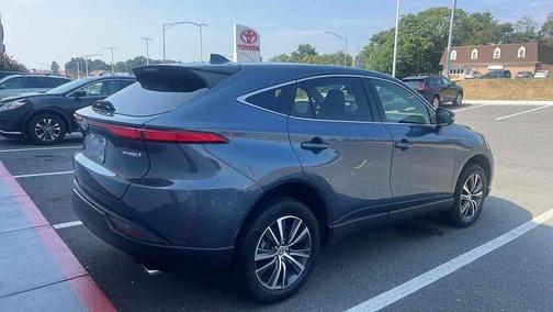 2022 Toyota Venza LE