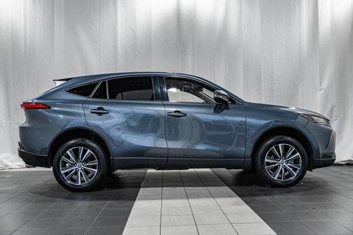 2022 Toyota Venza LE