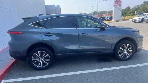 2022 Toyota Venza LE