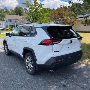 2020 Toyota RAV4 XLE Premium