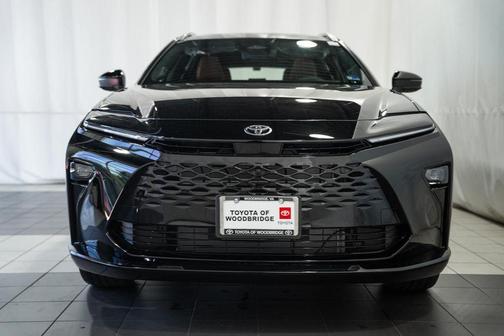 Black 2026 Toyota Crown Signia Limited
