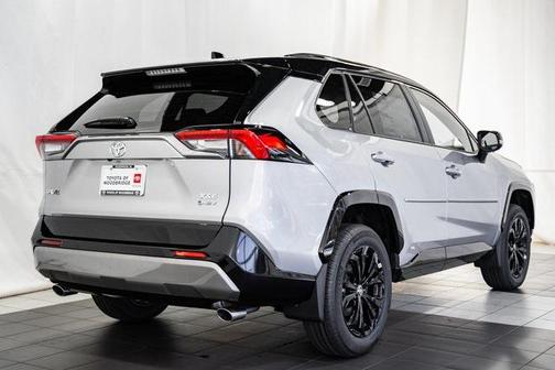 2025 Toyota RAV4 Hybrid SE
