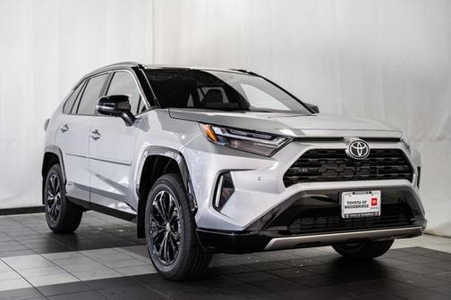2025 Toyota RAV4 Hybrid SE