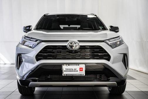 2025 Toyota RAV4 Hybrid SE