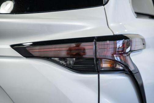 Wind Chill Prl 2026 Toyota Sienna XLE