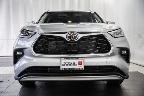 2025 Toyota Highlander Platinum