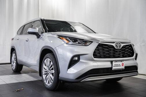 2025 Toyota Highlander Platinum