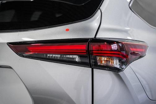 2025 Toyota Highlander Platinum
