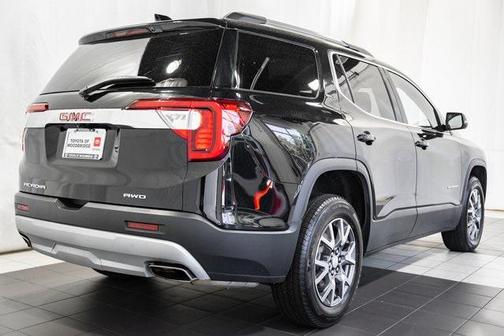 2023 GMC Acadia AWD SLT