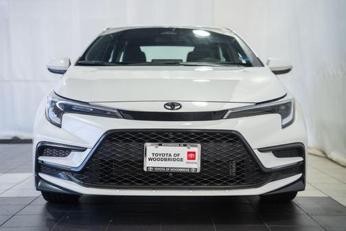 Wind Chill Pearl 2023 Toyota Corolla SE