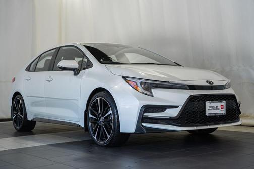 Wind Chill Pearl 2023 Toyota Corolla SE