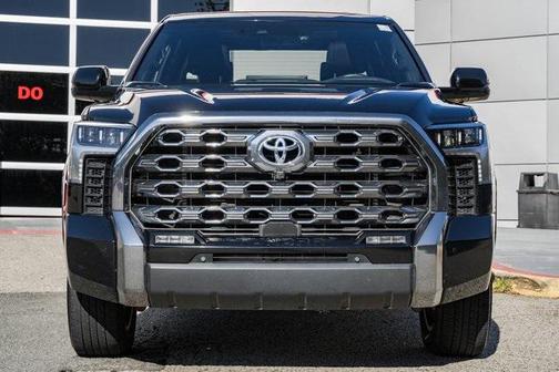 2024 Toyota Tundra Hybrid Platinum