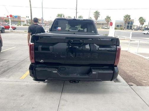 2024 Toyota Tundra Hybrid Platinum