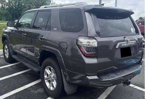 Magnetic Gray Metallic 2018 Toyota 4Runner SR5 Premium