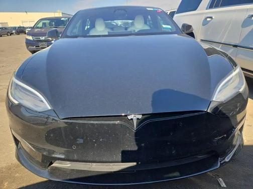 2022 Tesla Model S Plaid