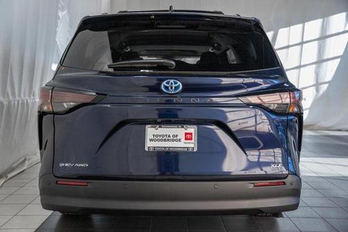 2025 Toyota Sienna XLE
