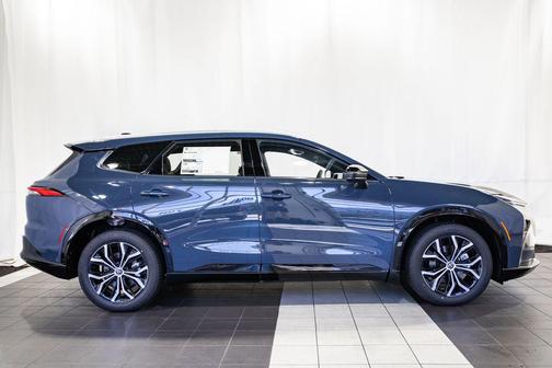 2026 Toyota Crown Signia XLE