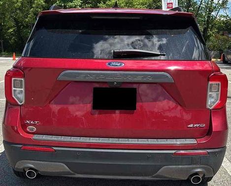 Rapid Red Metallic Tinted Clearcoat 2021 Ford Explorer XLT