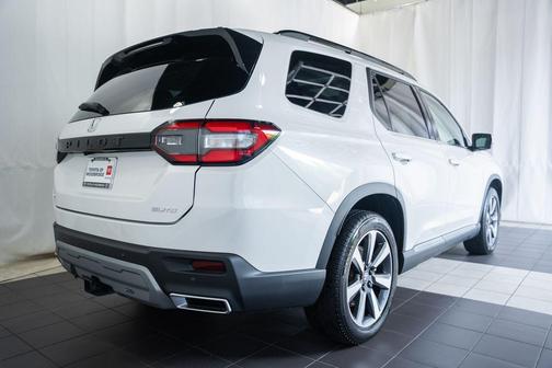 Platinum White Pearl 2023 Honda Pilot AWD Elite