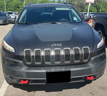 Granite Crystal Metallic Clearcoat 2018 Jeep Cherokee Trailhawk