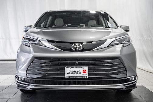 2026 Toyota Sienna Platinum