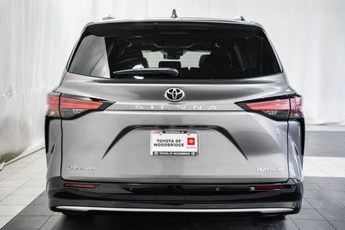 2026 Toyota Sienna Platinum