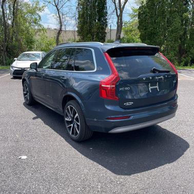 Denim Blue Metallic 2022 Volvo XC90 T6 Momentum