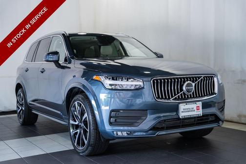 Denim Blue Metallic 2022 Volvo XC90 T6 Momentum