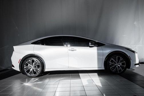 2024 Toyota Prius XLE