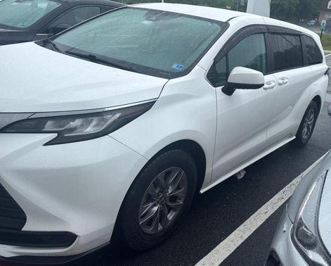 Ice 2023 Toyota Sienna LE