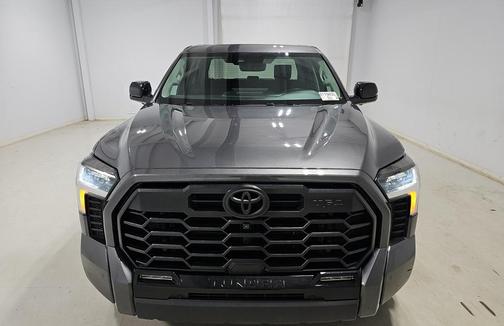 Magnetic Gray Metallic 2024 Toyota Tundra Limited