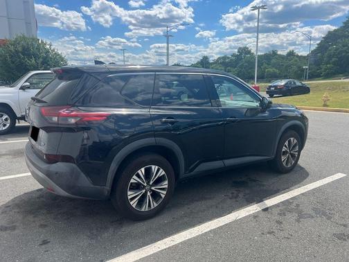 Super Black 2021 Nissan Rogue SV