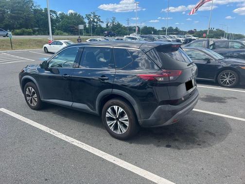 Super Black 2021 Nissan Rogue SV