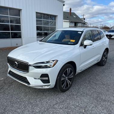 2022 Volvo XC60 B5 Inscription